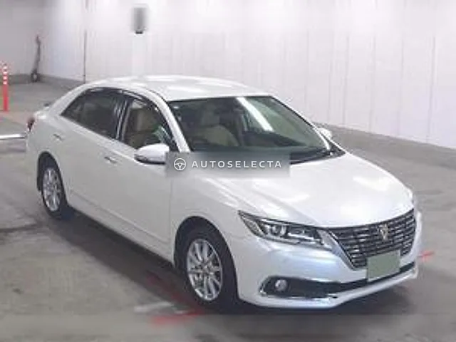 Toyota Premio 2018, auction grade 4