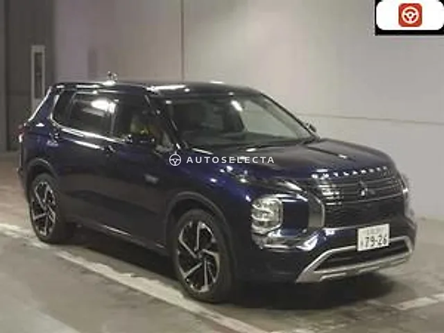 Mitsubishi Outlander PHEV 2022, auction grade 3.5