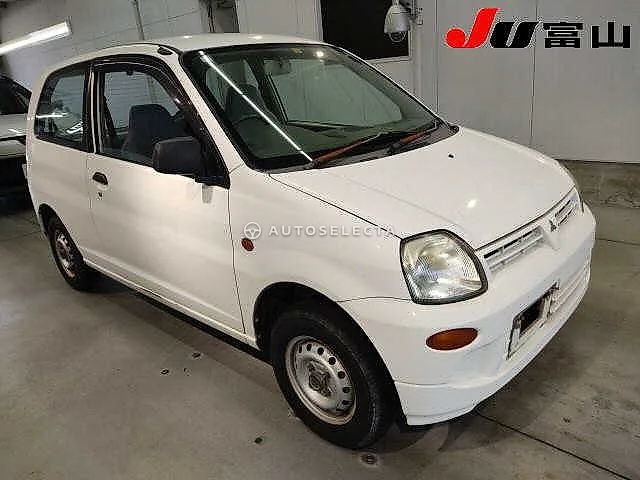 Mitsubishi Minica 2006, auction grade 3.5
