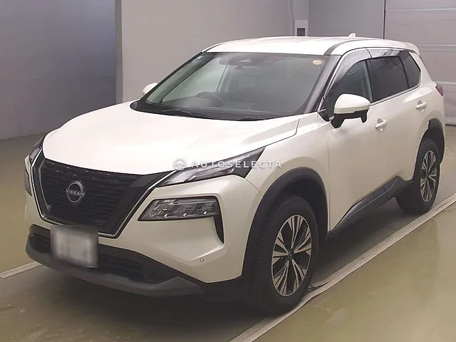 Nissan X-Trail 2022, auction grade 3.5