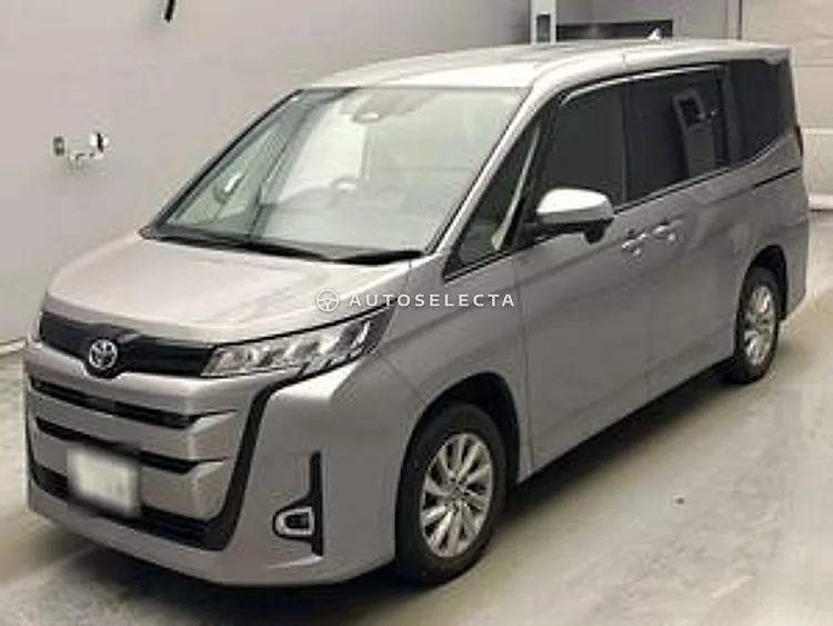 Toyota Noah 2022, photo 1 of 1