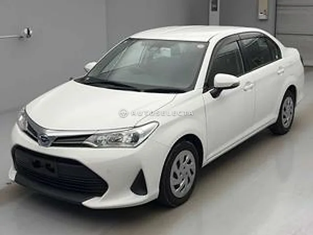 Toyota Corolla Axio 2021, auction grade 3.5