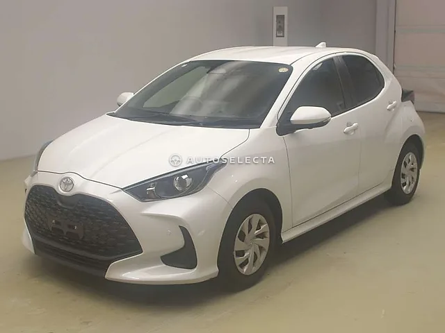 Toyota Yaris 2024, auction grade 4