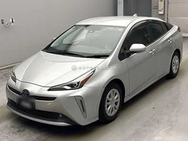 Toyota Prius 2021, auction grade 3.5