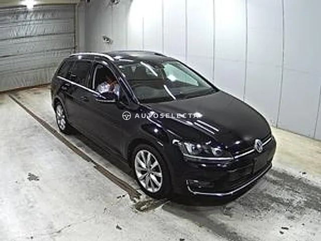 Volkswagen Golf Variant 2014, auction grade 4