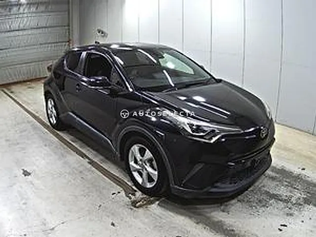 Toyota C-HR 2019, auction grade 4