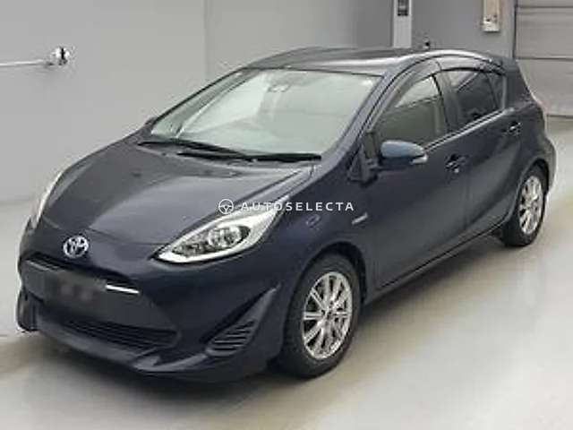 Toyota Aqua 2017, auction grade R