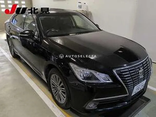 Toyota Crown 2014, auction grade R