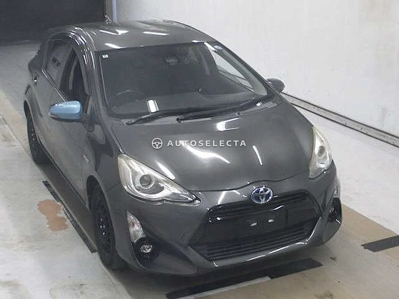 Toyota Aqua 2016, photo 1 of 1
