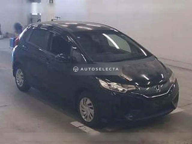 Honda Fit 2013, auction grade 3.5