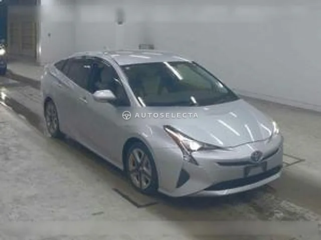 Toyota Prius 2016, auction grade 4.5
