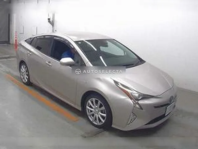 Toyota Prius 2016, auction grade 3.5