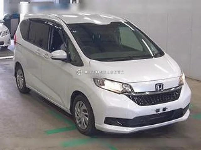 Honda Freed+ 2022, auction grade 3.5