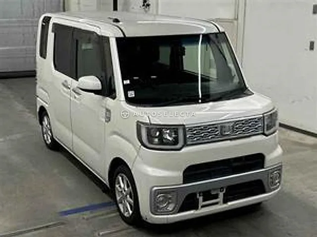 Daihatsu Wake 2015, auction grade 3.5