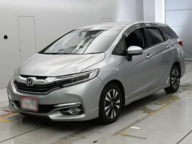 Honda Shuttle 2017, auction grade 4