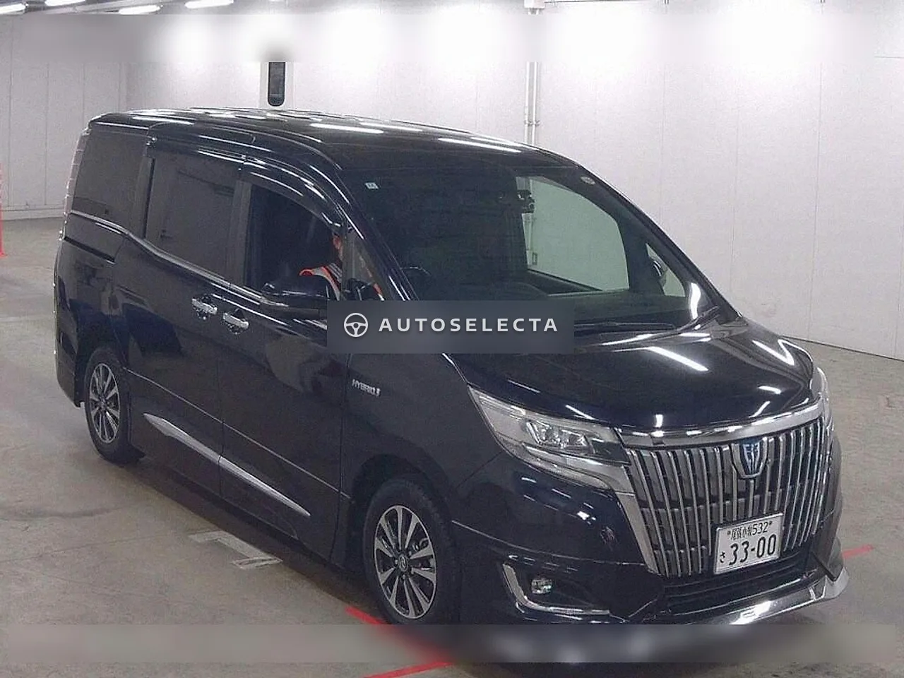 Toyota Esquire 2018, photo 1 of 1