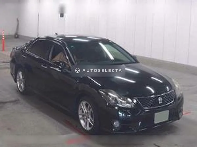 Toyota Crown 2012, photo 1 of 1