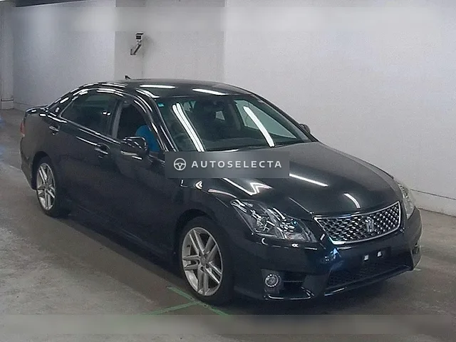 Toyota Crown 2010, auction grade 3.5