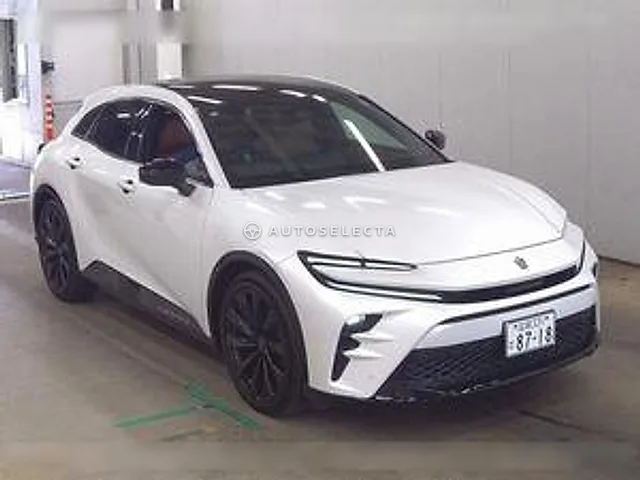 Toyota Crown Sport 2024, auction grade 5