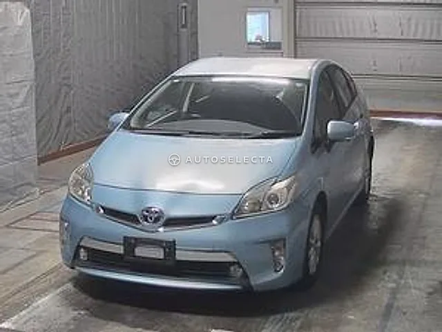 Toyota Prius PHV 2014, auction grade 3.5