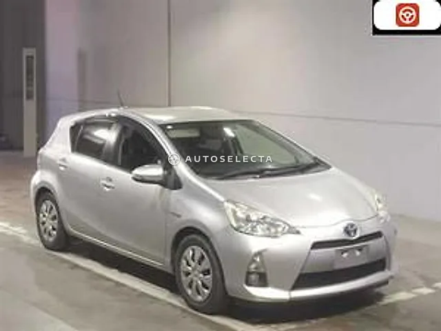 Toyota Aqua 2012, auction grade 3.5