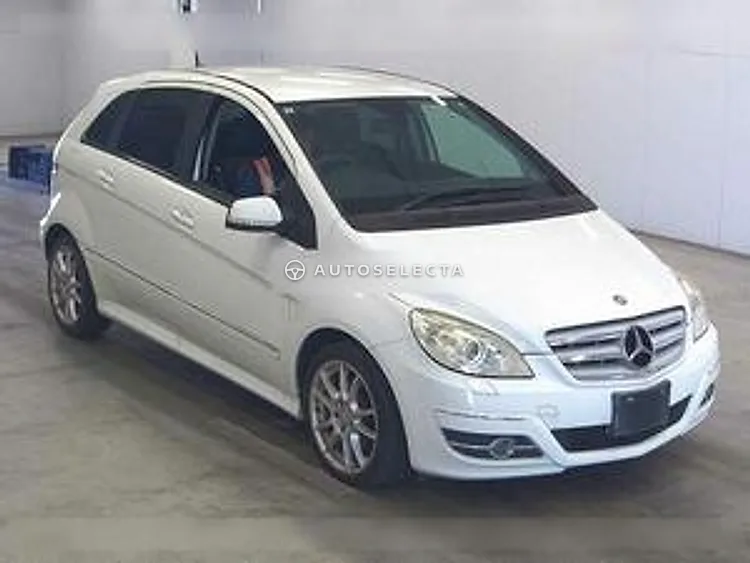Mercedes-Benz B-Class 2011, photo 1 of 6