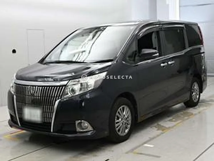 Toyota Esquire 2017, photo 1 of 11
