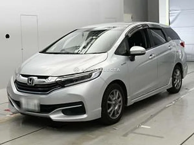 Honda Shuttle 2016, auction grade 3.5
