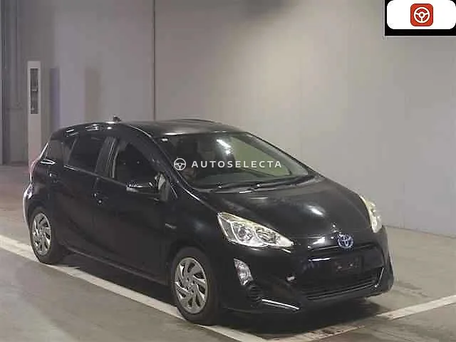 Toyota Aqua 2015, auction grade 3.5