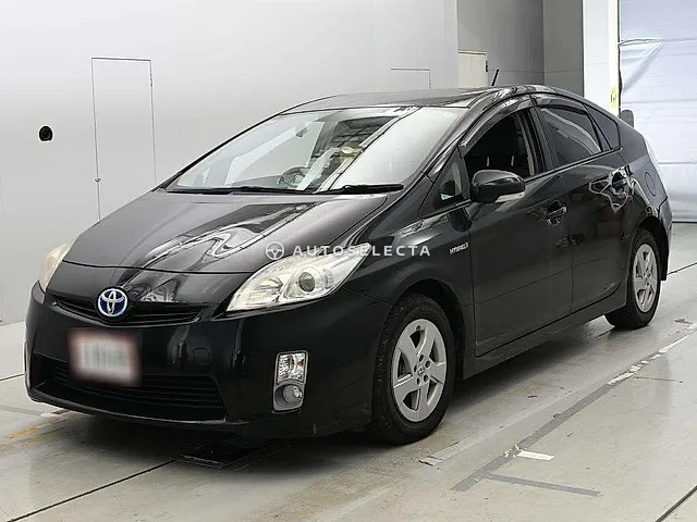 Toyota Prius 2011, auction grade 4