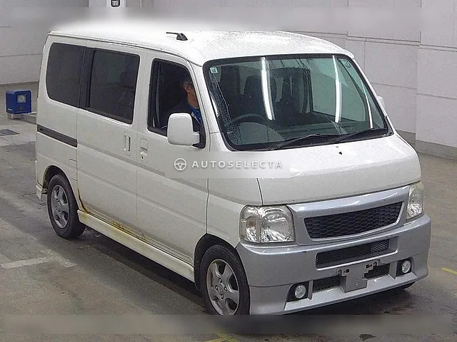 Honda Vamos 2011, auction grade 3