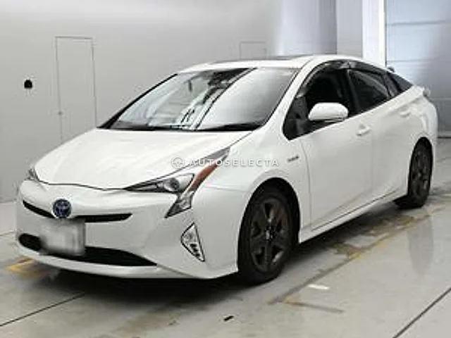 Toyota Prius 2016, auction grade 4.5