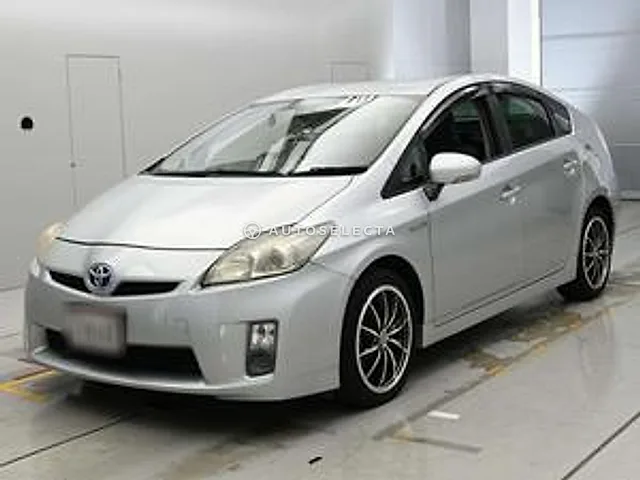 Toyota Prius 2009, auction grade RA