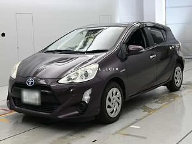 Toyota Aqua 2016, auction grade 4
