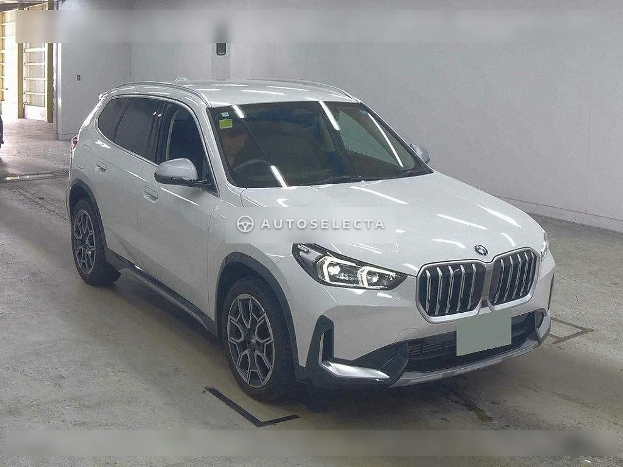 BMW X1 2023, photo 1 of 6