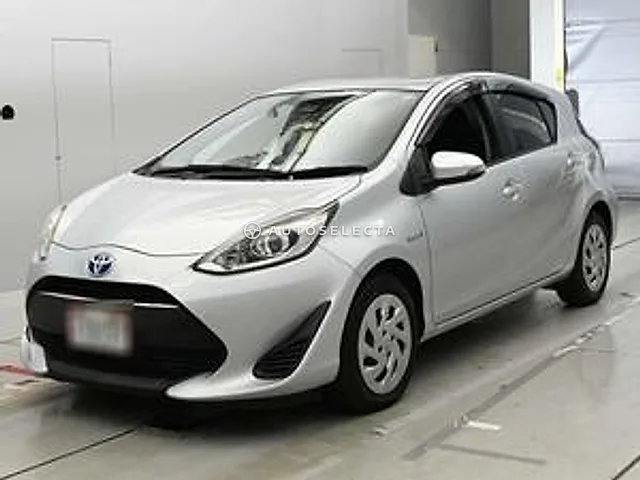 Toyota Aqua 2017, auction grade 4