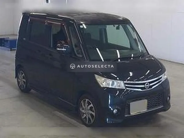 Nissan Roox 2011, auction grade 3.5