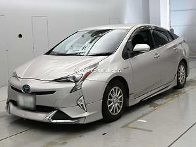 Toyota Prius 2016, auction grade 3.5