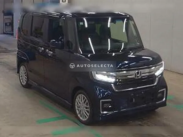 Honda N-BOX Custom 2021, auction grade 4.5