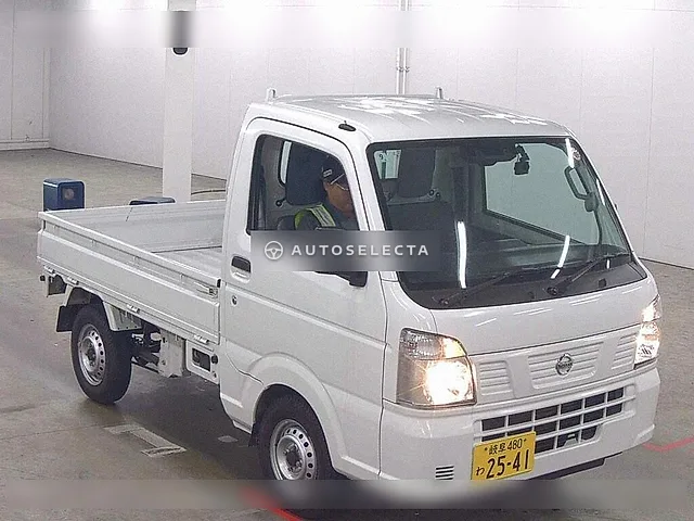 Nissan NT100 Clipper 2023, auction grade 3.5