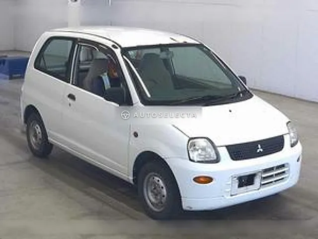 Mitsubishi Minica 2011