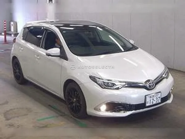 Toyota Auris 2016, auction grade 4