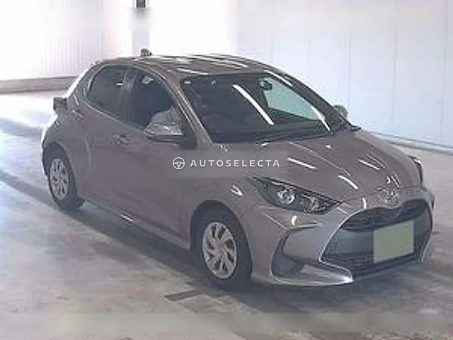 Toyota Yaris 2023, auction grade 4