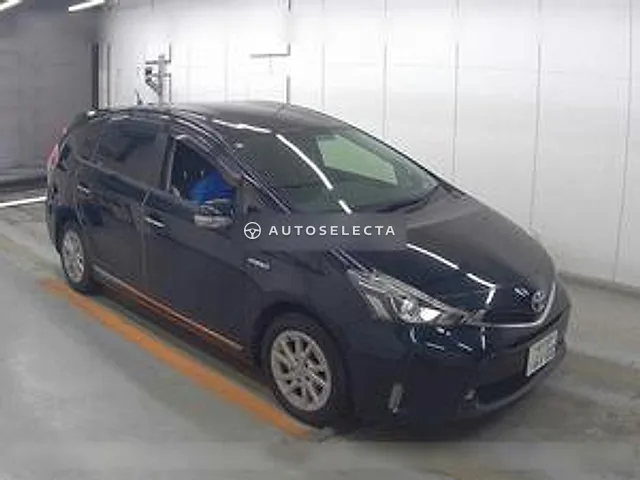 Toyota Prius Alpha 2017, auction grade 4