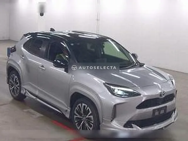 Toyota Yaris Cross 2022, auction grade R