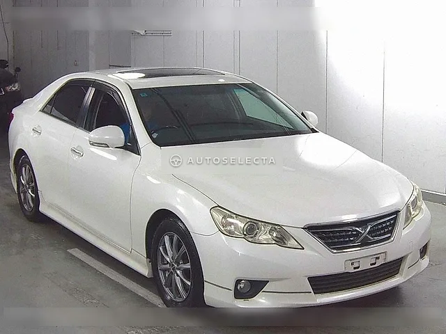 Toyota Mark X 2011, auction grade 3
