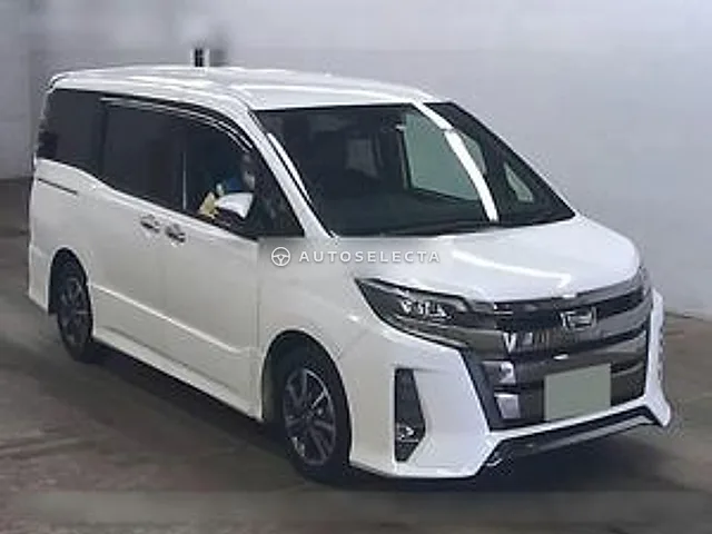 Toyota Noah 2018, auction grade R