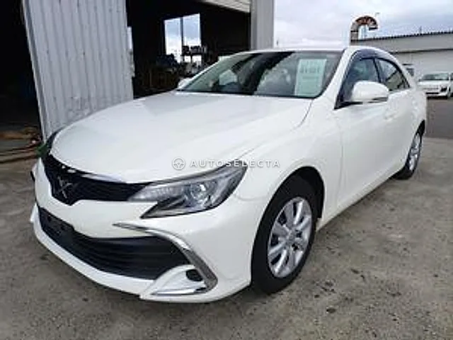 Toyota Mark X 2017, auction grade 3.5