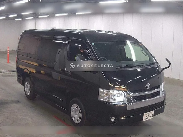 Toyota Hiace Wagon 2022, auction grade 4.5