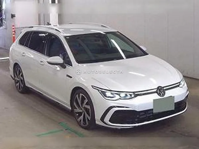 Volkswagen Golf Variant 2023, auction grade 5